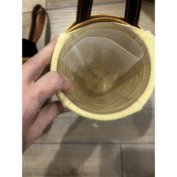 Longaberger Gatehouse Hanging Basket‎ Leather Handle, Butternut Liner protector - Picture 2 of 3